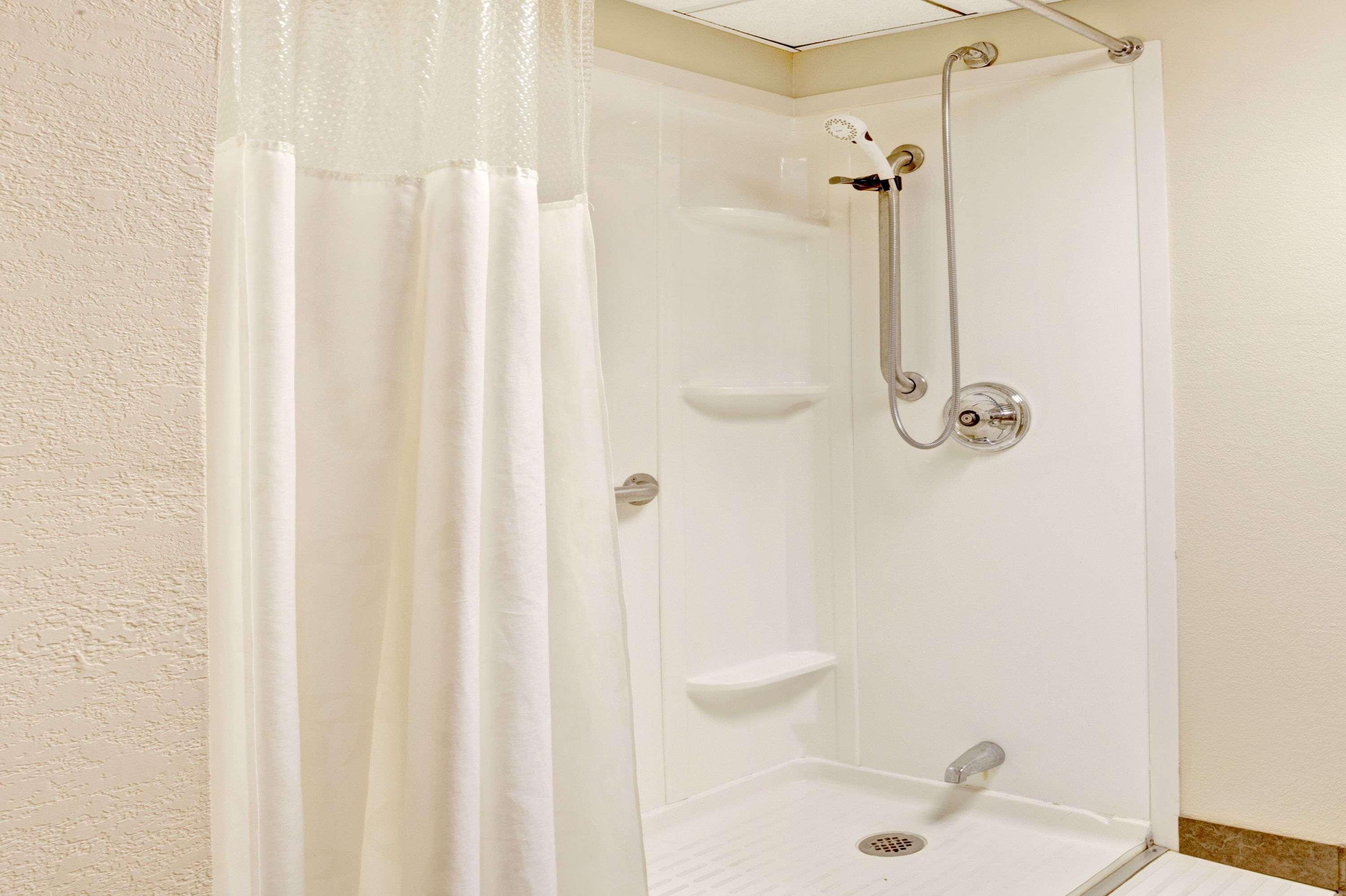 Ramada by Wyndham West Memphis Hotel Bagian luar foto